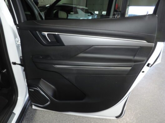 2025Buick Enclave White 027