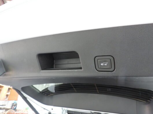 2025Buick Enclave White 034