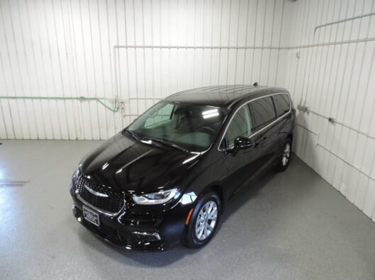 2024 Chrysler Pacifica 017