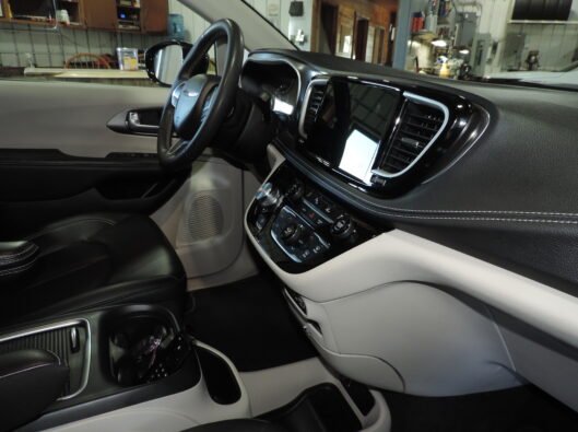 2024 Chrysler Pacifica 025