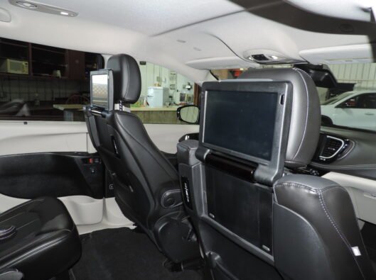 2024 Chrysler Pacifica 027