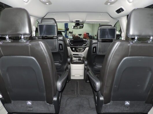 2024 Chrysler Pacifica 030