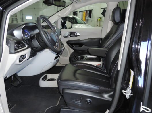 2024 Chrysler Pacifica 034