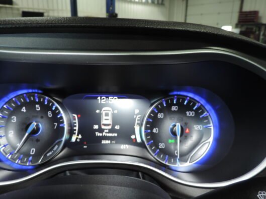 2024 Chrysler Pacifica 040