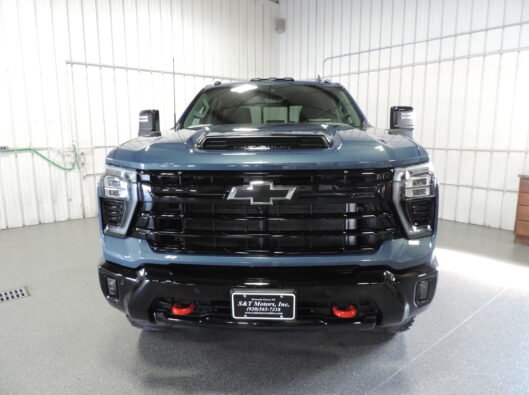 2025 HD 3500 LTZ Silverado 005