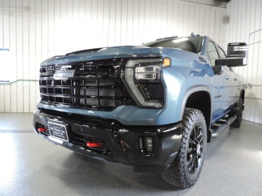 2025 HD 3500 LTZ Silverado 007