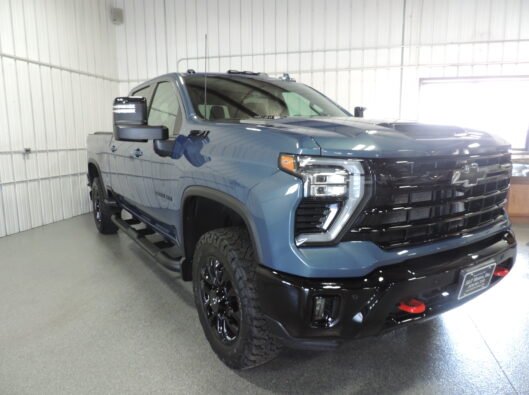 2025 HD 3500 LTZ Silverado 009