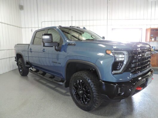 2025 HD 3500 LTZ Silverado 010
