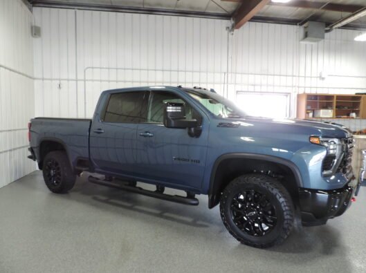 2025 HD 3500 LTZ Silverado 011