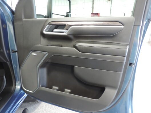 2025 HD 3500 LTZ Silverado 030