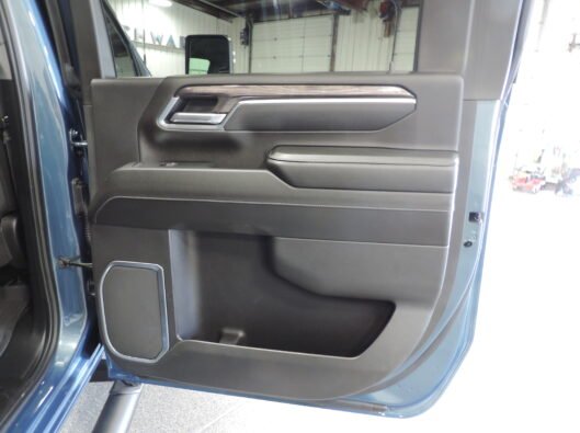 2025 HD 3500 LTZ Silverado 034
