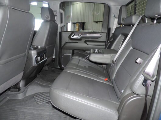 2025 HD 3500 LTZ Silverado 039