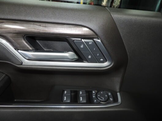 2025 HD 3500 LTZ Silverado 041
