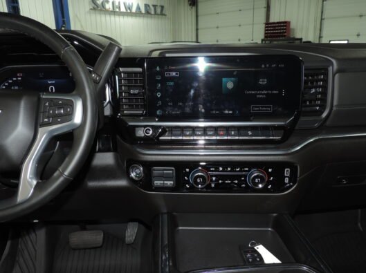 2025 HD 3500 LTZ Silverado 045