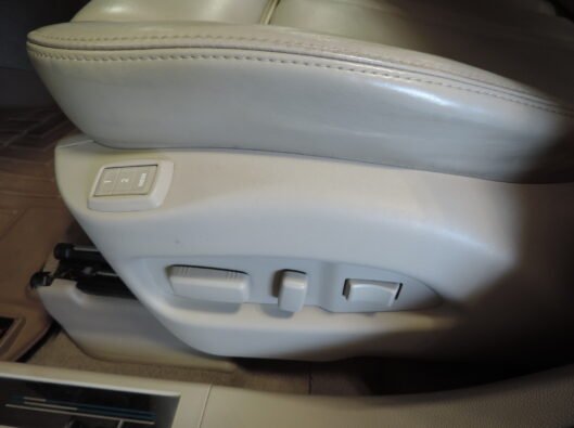 2015 Cadillac SRX 037