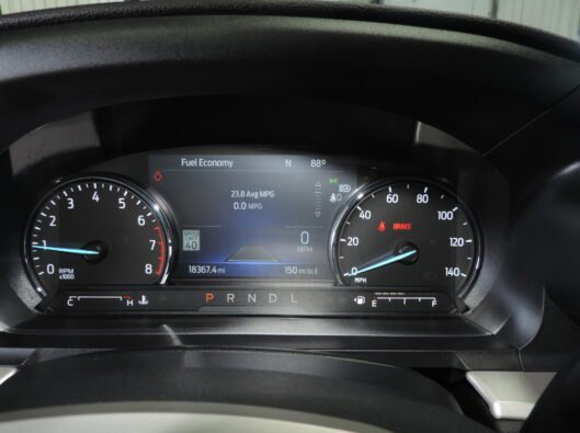 2023 Ford Explorer Black 039