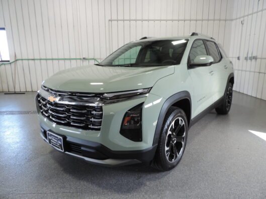 2025 Chevrolet Equinox Cacti Green 001