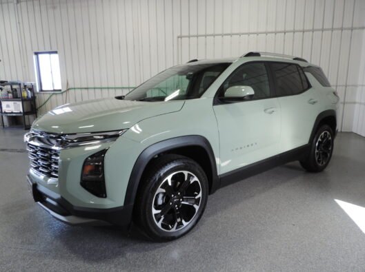 2025 Chevrolet Equinox Cacti Green 002