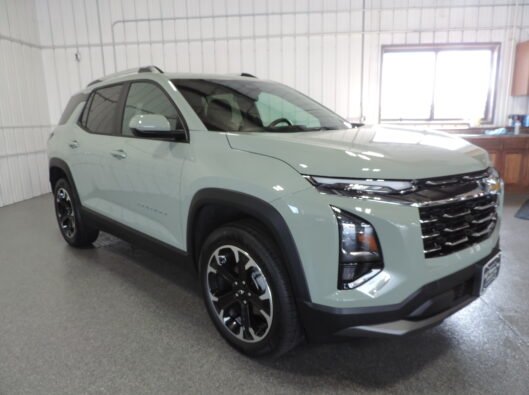 2025 Chevrolet Equinox Cacti Green 011