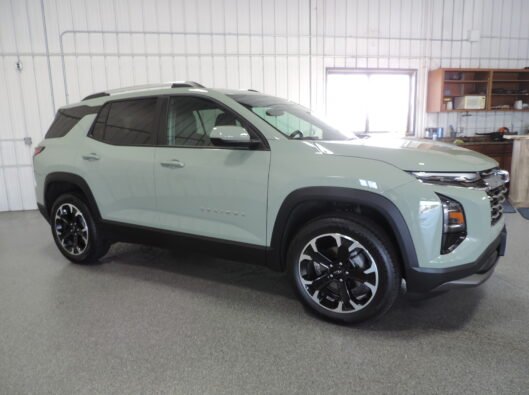 2025 Chevrolet Equinox Cacti Green 012