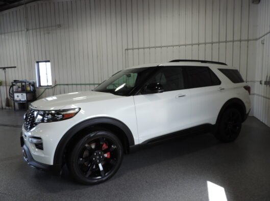 2023 Ford Explorer ST White 003