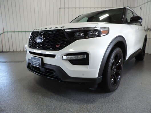 2023 Ford Explorer ST White 009