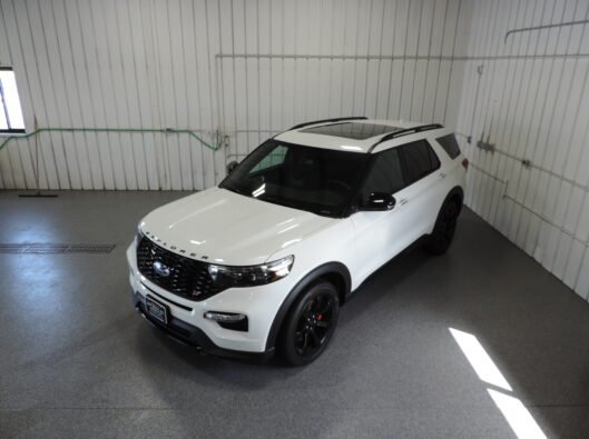 2023 Ford Explorer ST White 017