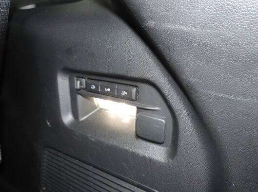 2023 Ford Explorer ST White 035