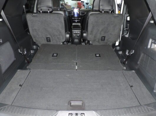 2023 Ford Explorer ST White 036