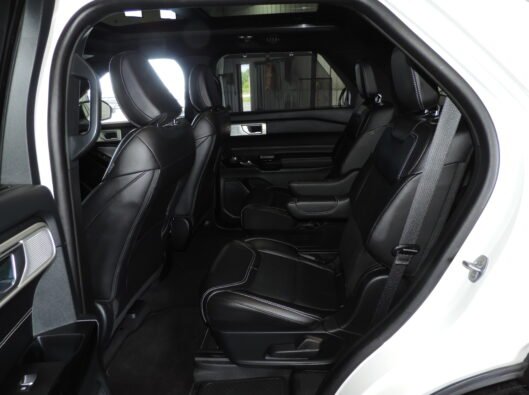 2023 Ford Explorer ST White 041