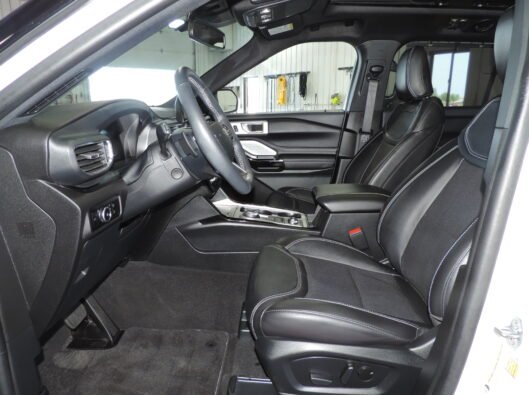 2023 Ford Explorer ST White 046