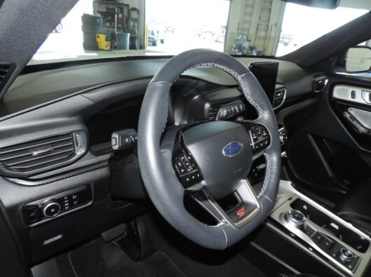 2023 Ford Explorer ST White 047