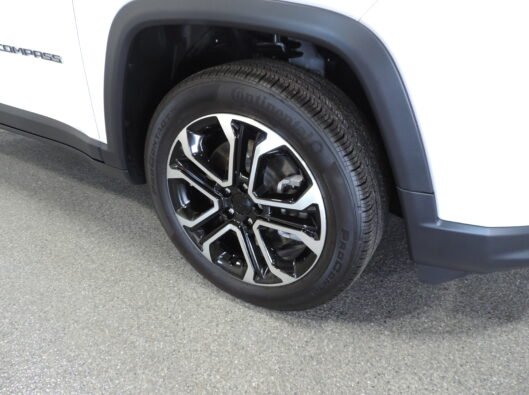 2023 Jeep Compass White 014