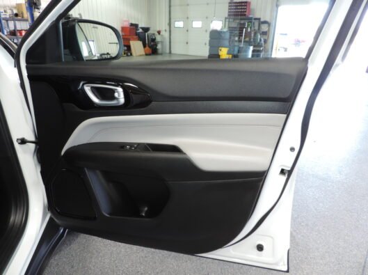 2023 Jeep Compass White 024