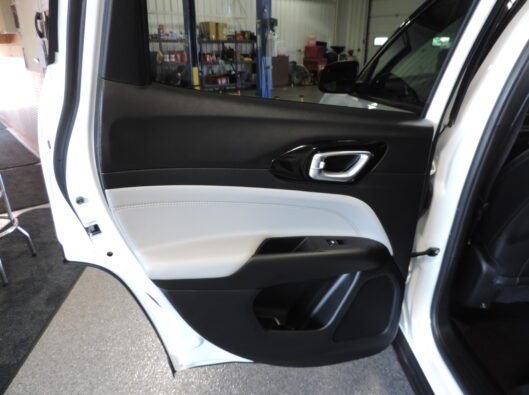 2023 Jeep Compass White 033