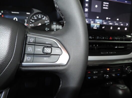 2023 Jeep Compass White 048