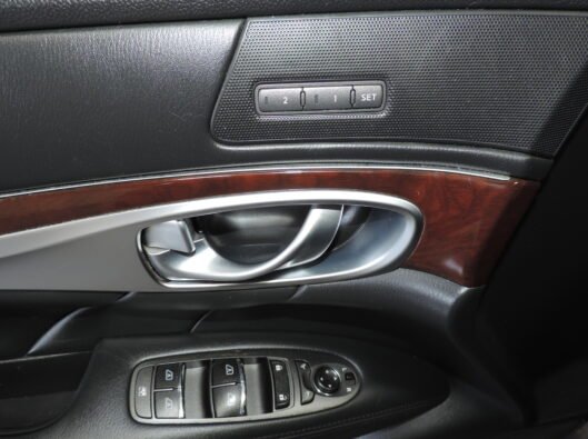 2012 Infiniti MX37 030