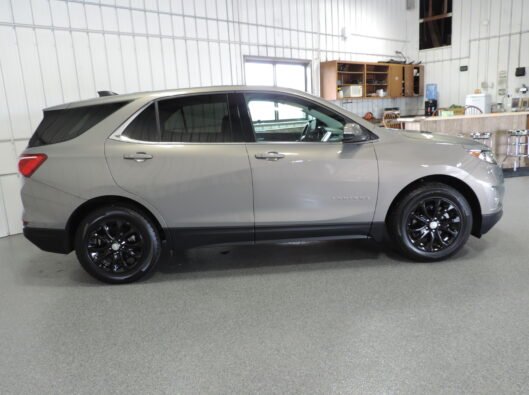 2018 Chev Equinox tan 011