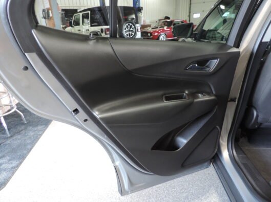 2018 Chev Equinox tan 030