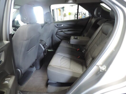2018 Chev Equinox tan 031