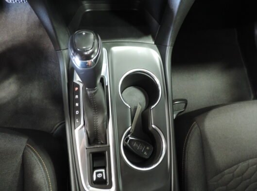 2018 Chev Equinox tan 039
