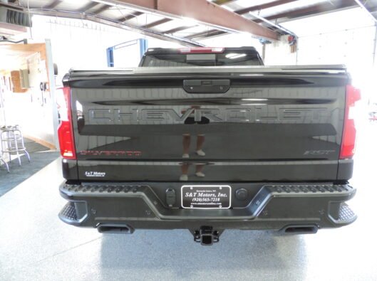 2022 Chev Silverado Black 021