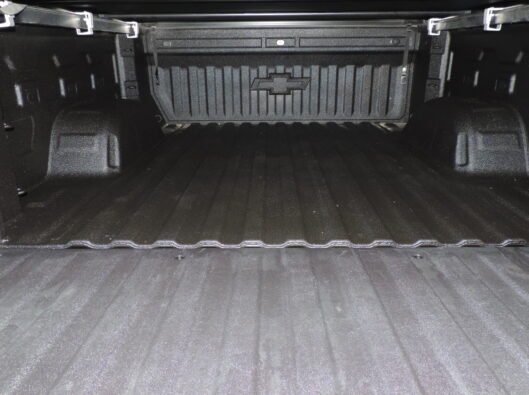 2022 Chev Silverado Black 025