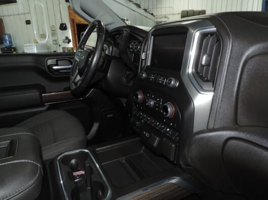2022 Chev Silverado Black 032