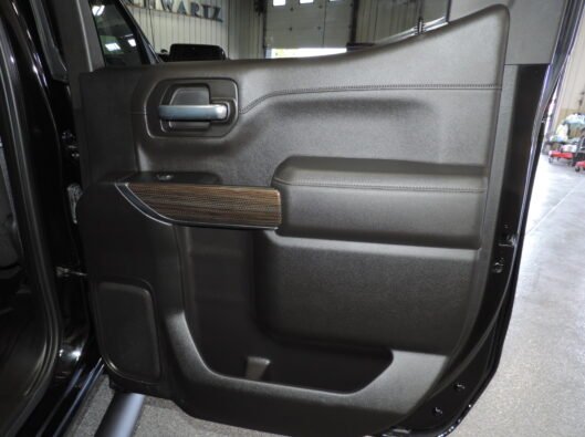 2022 Chev Silverado Black 034