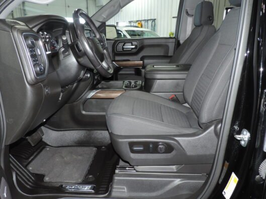 2022 Chev Silverado Black 044