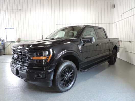 2023 Ford Black F150 002