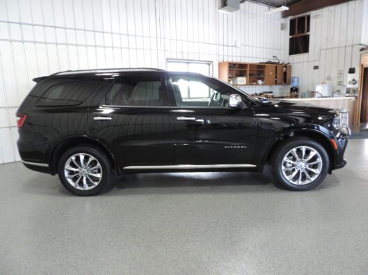 2024 Dodge Durango & 2020 GMC Acadia 012
