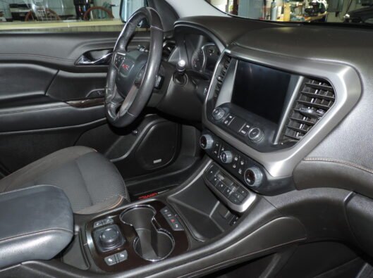 2024 Dodge Durango & 2020 GMC Acadia 072