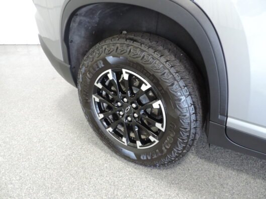 2026 Chev Traverse Z71 014